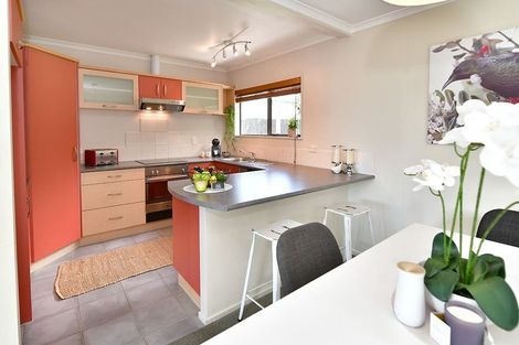Photo of property in 59 Elliston Crescent, Stanmore Bay, Whangaparaoa, 0932