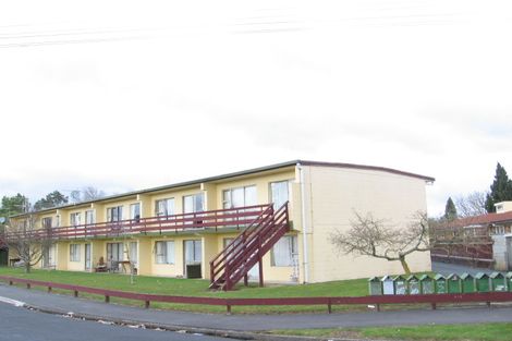 Photo of property in 236 Old Farm Road, Hamilton East, Hamilton, 3216