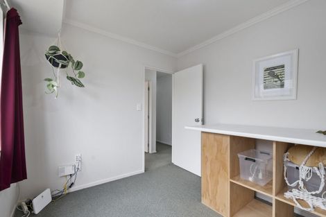 Photo of property in 6 Brookside Close, Highbury, Palmerston North, 4412