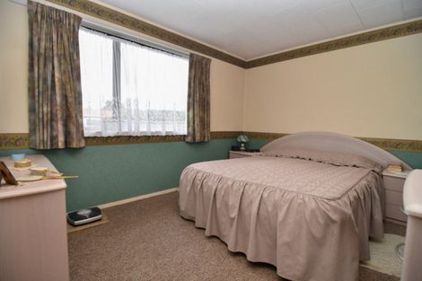 Photo of property in 38 Philip Street, Carterton, 5713