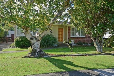 Photo of property in 18 Whirinaki Crescent, Heretaunga, Upper Hutt, 5018