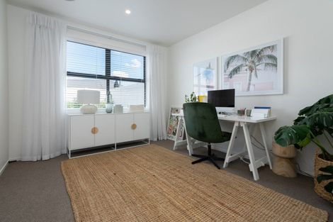 Photo of property in 25 Mike Smith Drive, Cambridge, 3434