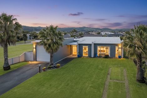 Photo of property in 105 South Highway East, Whitianga, 3510