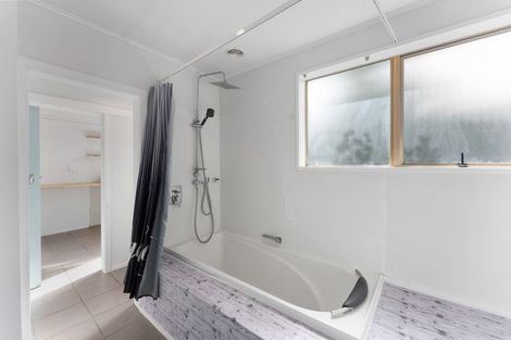 Photo of property in 62 Toi Street, Otaki Beach, Otaki, 5512