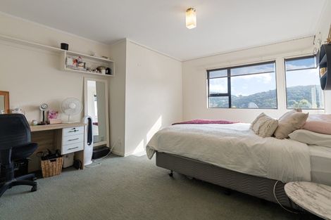 Photo of property in 60 Molyneux Close, Whitby, Porirua, 5024