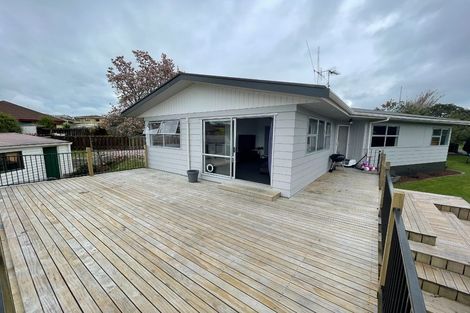 Photo of property in 1 Oxford Street, Tirau, 3410