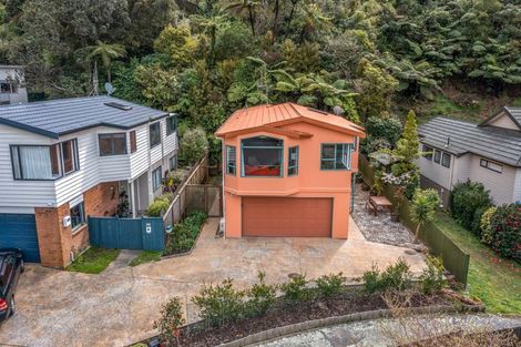 Photo of property in 68 Peterhouse Street, Tawa, Wellington, 5028