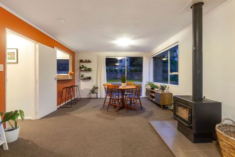 Photo of property in 5 Woolwich Close, Whitby, Porirua, 5024