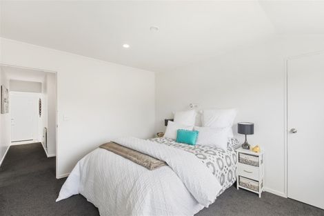 Photo of property in 2/926 Whangaparaoa Road, Manly, Whangaparaoa, 0930