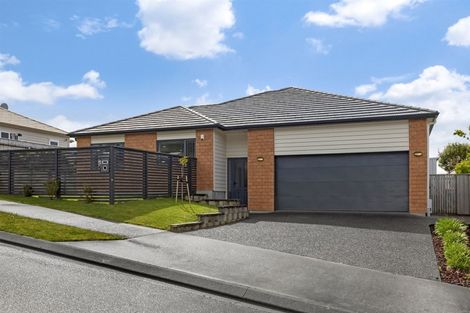 Photo of property in 47 Staithes Drive North, Whitby, Porirua, 5024