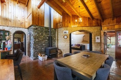 Photo of property in 872 Pourerere Road, Omakere, Waipawa, 4271