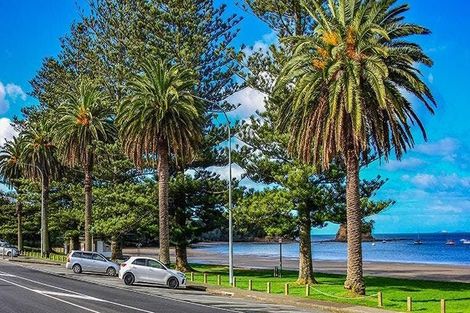 Photo of property in 2/27 Salem Place, Torbay, Auckland, 0630