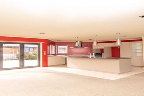 Photo of property in 4 Johnstone Drive, Fitzherbert, Palmerston North, 4410