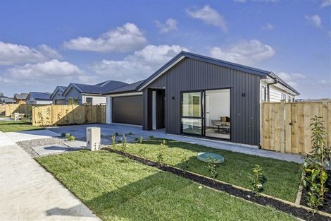Photo of property in 63 Nobilo Road, Kumeu, 0810