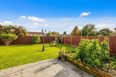 Photo of property in 24 Easton Way, Levin, 5510