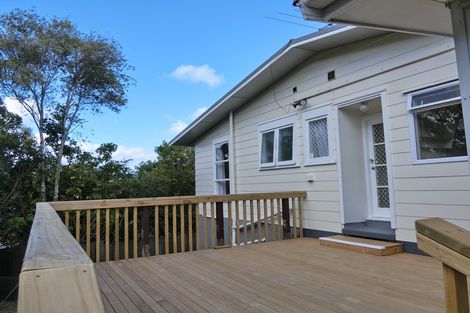 Photo of property in 23 Cockayne Crescent, Sunnynook, Auckland, 0620