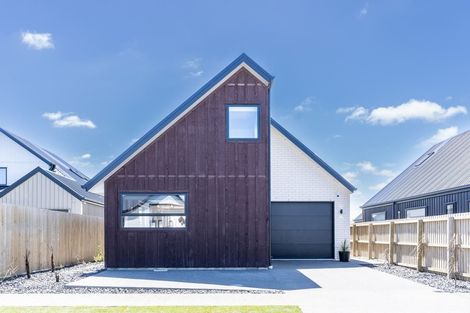 Photo of property in 39 Dow Square, Wigram, Christchurch, 8025