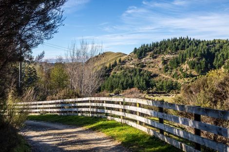 Photo of property in 132 Mount Holdsworth Road, Mount Holdsworth, Carterton, 5791