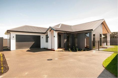 Photo of property in 31 Wai Whatu Street, Meeanee, Napier, 4110