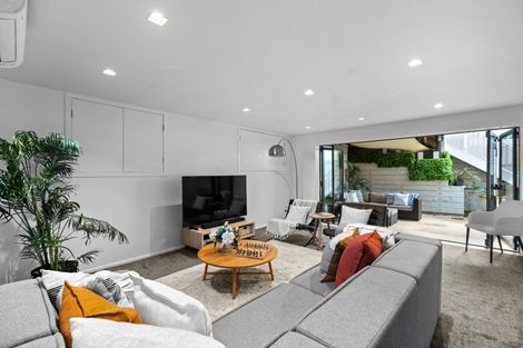 Photo of property in 90 Aotea Street, Orakei, Auckland, 1071