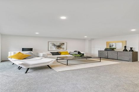 Photo of property in 14a Ropata Avenue, Point England, Auckland, 1072