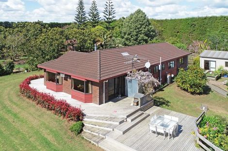 Photo of property in 349 Glenbrook Beach Road, Glenbrook, Waiuku, 2681