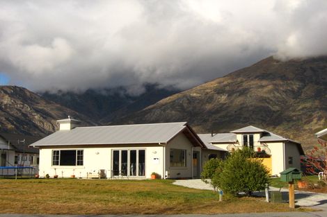 Photo of property in 12 Orbell Drive, Lake Hayes, Queenstown, 9304