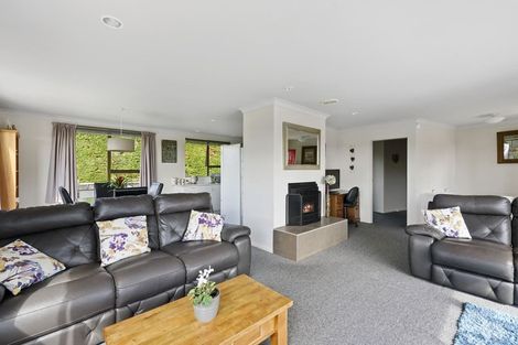 Photo of property in 4 Frimley Terrace, Waikanae Beach, Waikanae, 5036