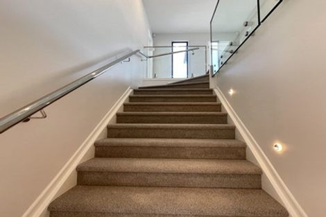 Photo of property in 6 Vanbrugh Place, Bucklands Beach, Auckland, 2014