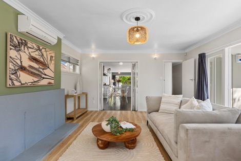 Photo of property in 223 Memorial Avenue, Burnside, Christchurch, 8053