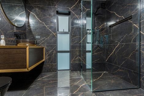 Photo of property in 31 Chelverton Terrace, Red Beach, 0932