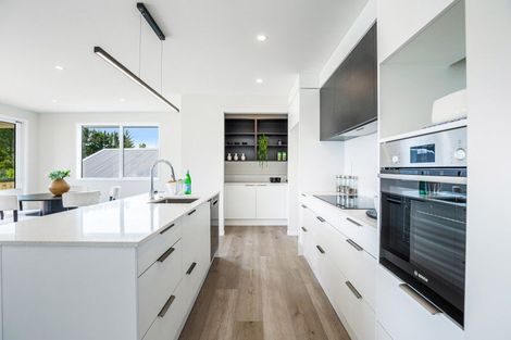 Photo of property in 95 Glenvar Ridge Road, Long Bay, Auckland, 0630