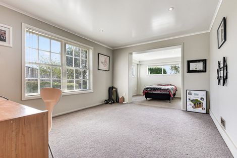 Photo of property in 39 Hillcrest Road, Hillcrest, Hamilton, 3216