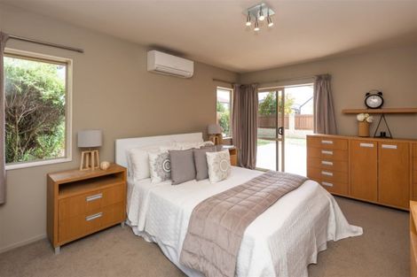 Photo of property in 1 Henridge Place, Avonhead, Christchurch, 8042