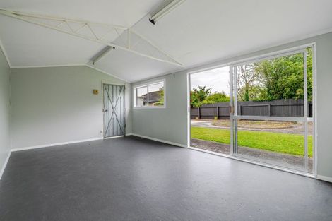 Photo of property in 3 Manchester Street, Takaro, Palmerston North, 4412