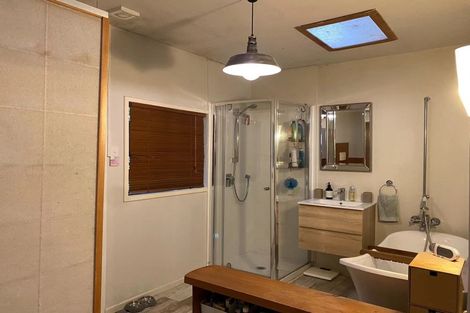 Photo of property in 34 Sandown Road, Rothesay Bay, Auckland, 0630