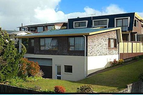 Photo of property in 8 Julian Place, Westown, New Plymouth, 4310