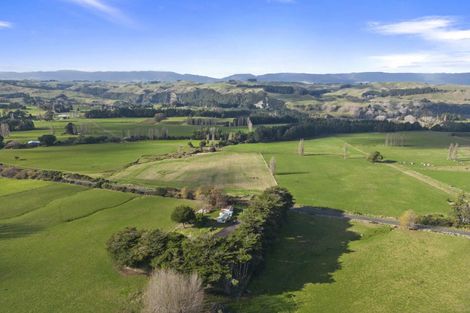 Photo of property in 251 Apiti Road, Kimbolton, Feilding, 4777