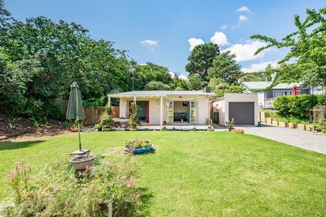 Photo of property in 15 Dale Road, Raumati South, Paraparaumu, 5032