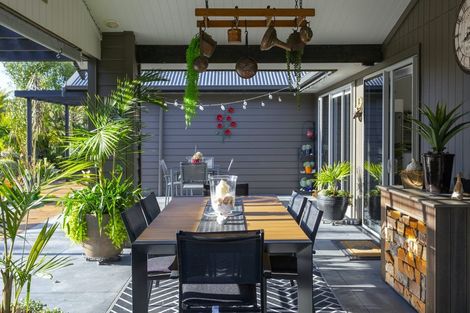 Photo of property in 21 Stewart Glen, Acacia Bay, Taupo, 3385