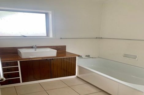 Photo of property in 2/28 Rarangi Road, Saint Heliers, Auckland, 1071