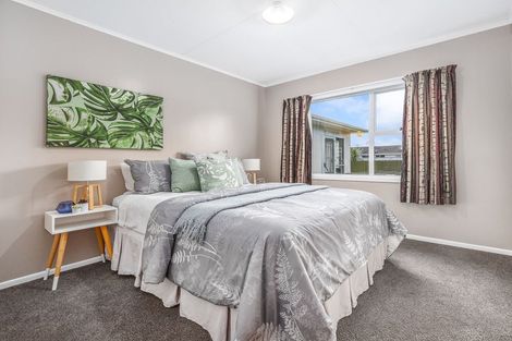 Photo of property in 52a Winchester Street, Levin, 5510