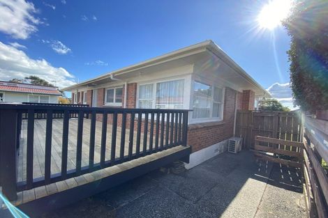 Photo of property in 30 Clayton Road, Manurewa, Auckland, 2102