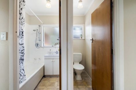 Photo of property in 1/21 Evelyn Place, Hillcrest, Auckland, 0627