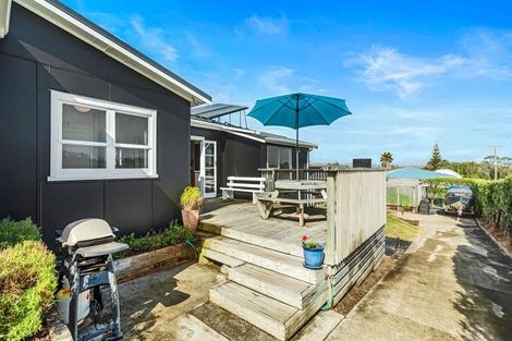 Photo of property in 438 Pukehina Parade, Pukehina, Te Puke, 3189