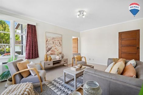 Photo of property in 22 Shearer Crescent, Naenae, Lower Hutt, 5011