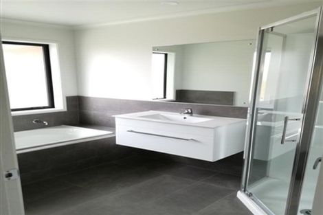 Photo of property in 26 Regis Park Drive, Pukekohe, 2120