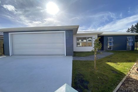 Photo of property in 9 Takapo Grove, Kelson, Lower Hutt, 5010