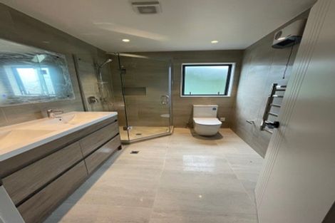 Photo of property in 40e Evelyn Place, Hillcrest, Auckland, 0627