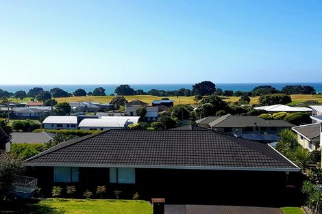 Photo of property in 5 Chatswood Grove, Fitzroy, New Plymouth, 4312